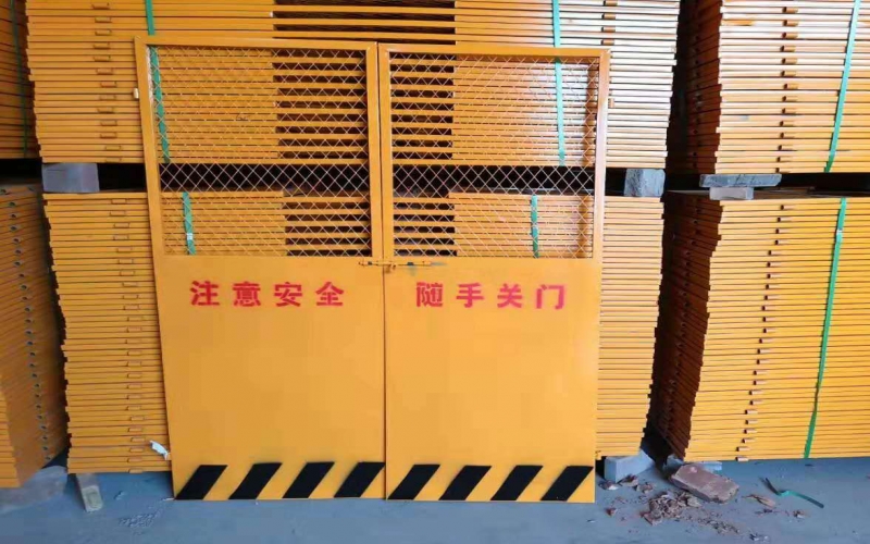 大板電梯門